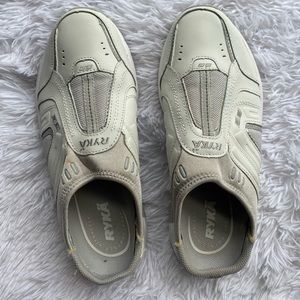 White slip on sneakers